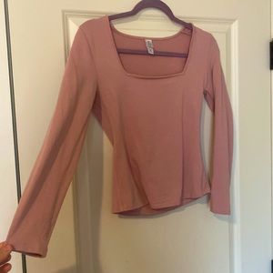 Alternative workout top